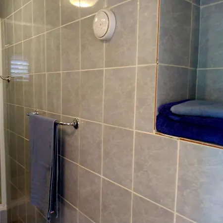 Grande Vista - Lovely With Private Spacious Lush Mediterranean Patio And Sea View