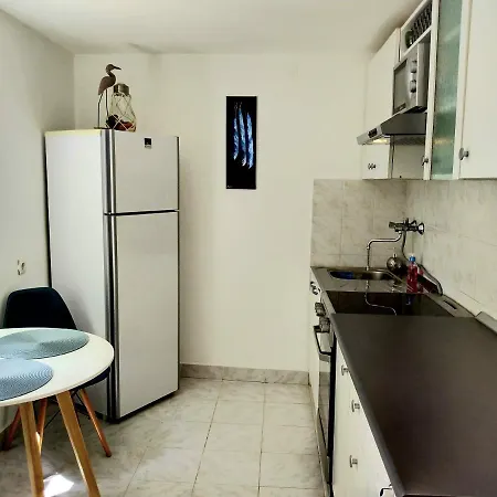 公寓 Grande Vista - Lovely With Private Spacious Lush Mediterranean Patio And Sea View