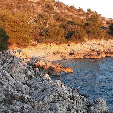 Grande Vista - Lovely With Private Spacious Lush Mediterranean Patio And Sea View Trogir