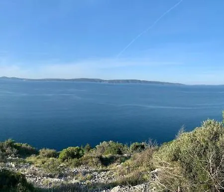 Grande Vista - Lovely With Private Spacious Lush Mediterranean Patio And Sea View