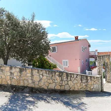 Grande Vista - Lovely With Private Spacious Lush Mediterranean Patio And Sea View *