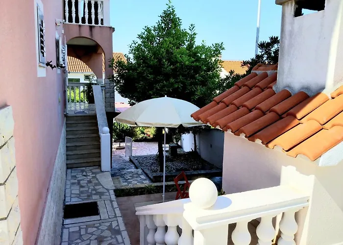 Appartement Grande Vista - Lovely With Private Spacious Lush Mediterranean Patio And Sea View