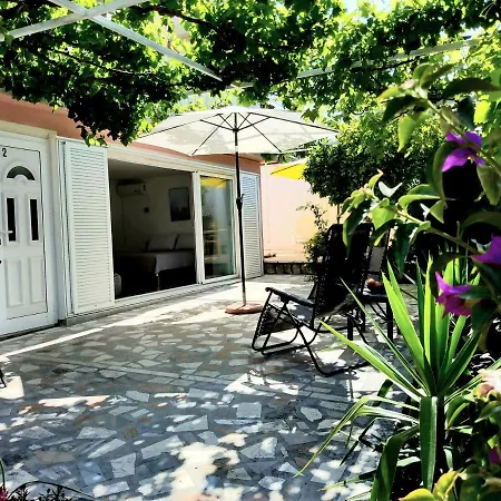 Apartament Grande Vista - Lovely With Private Spacious Lush Mediterranean Patio And Sea View Trogir